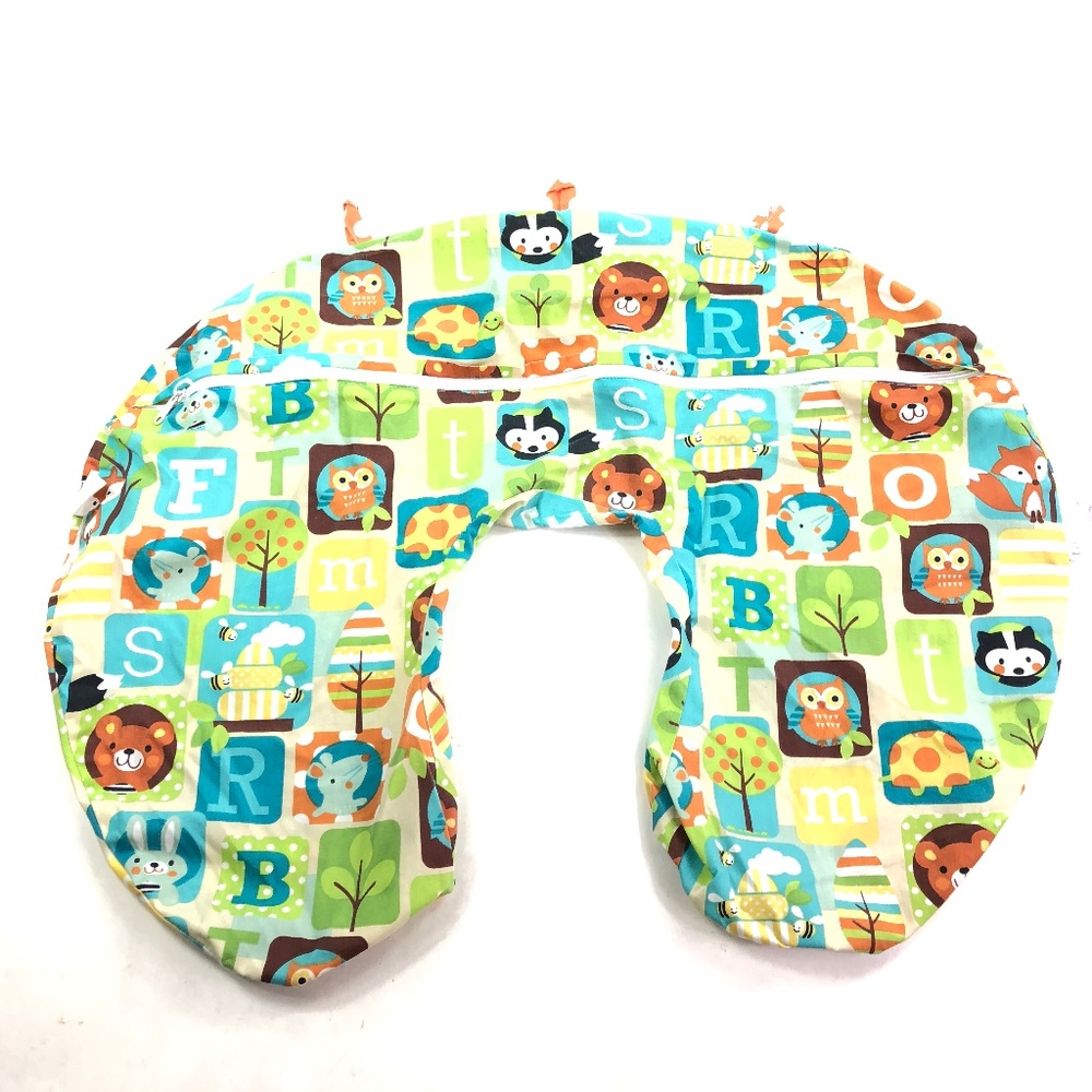 Boppy Pillow Cover - Bright Animals w/ Pocket